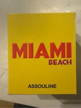 Assouline Miami Beach Candle